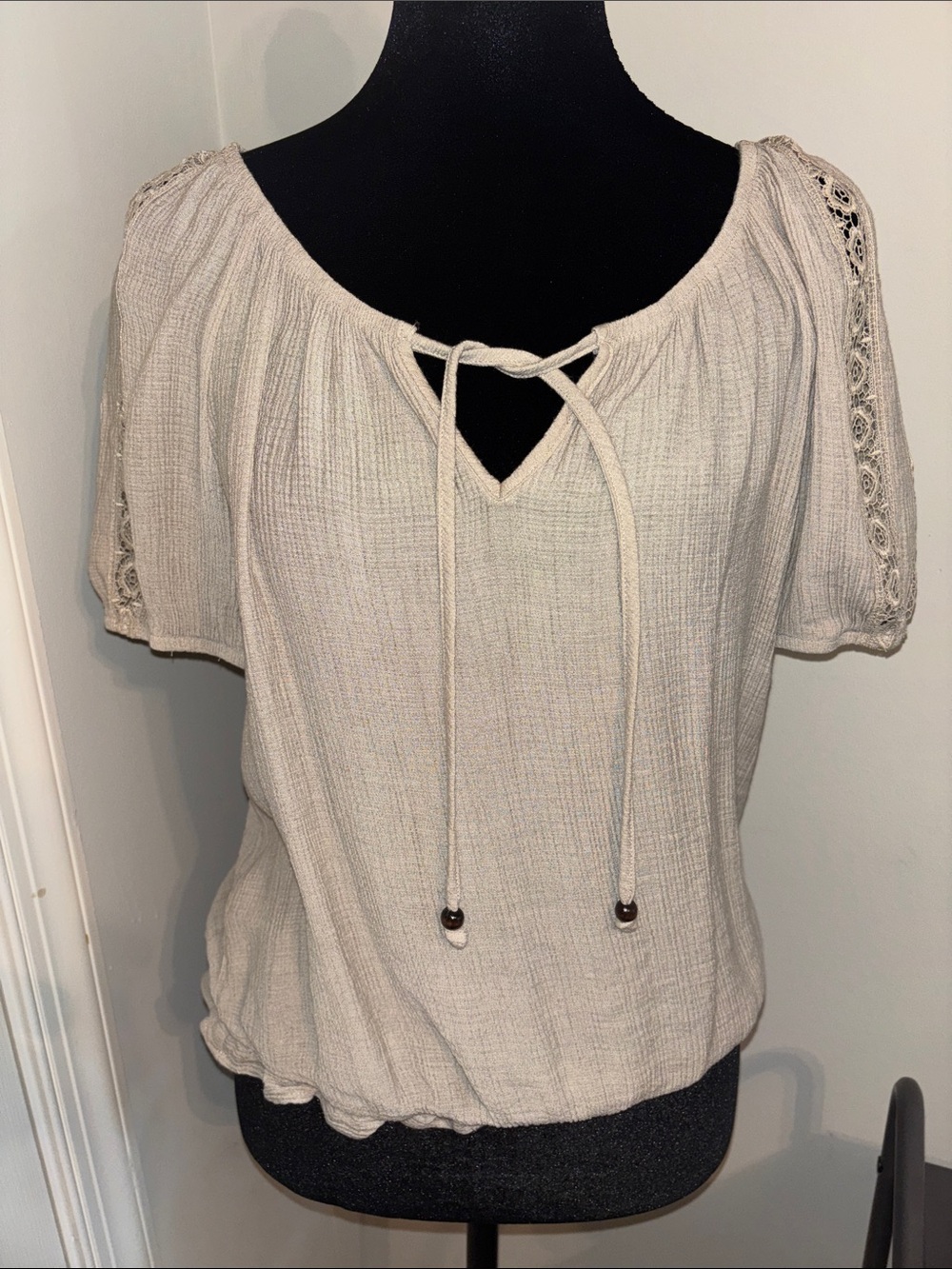 A. Byer Women's Cream Peasant Tie-Neck Blouse with Lace Sleeve Detail Large